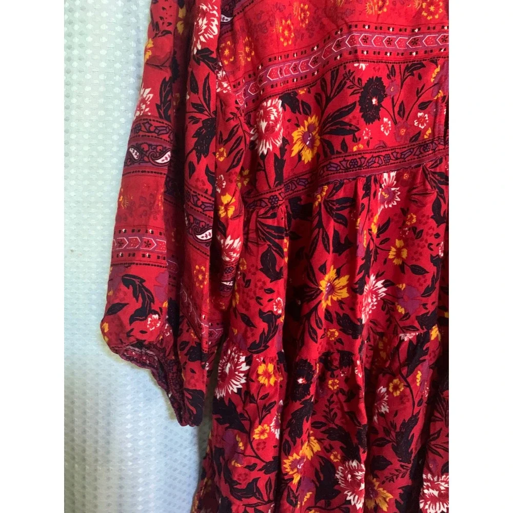 Easel Red Floral Paisley Babydoll Tunic Top Frayed Neck 3/4 Sleeve Womens Medium - Picture 9 of 10